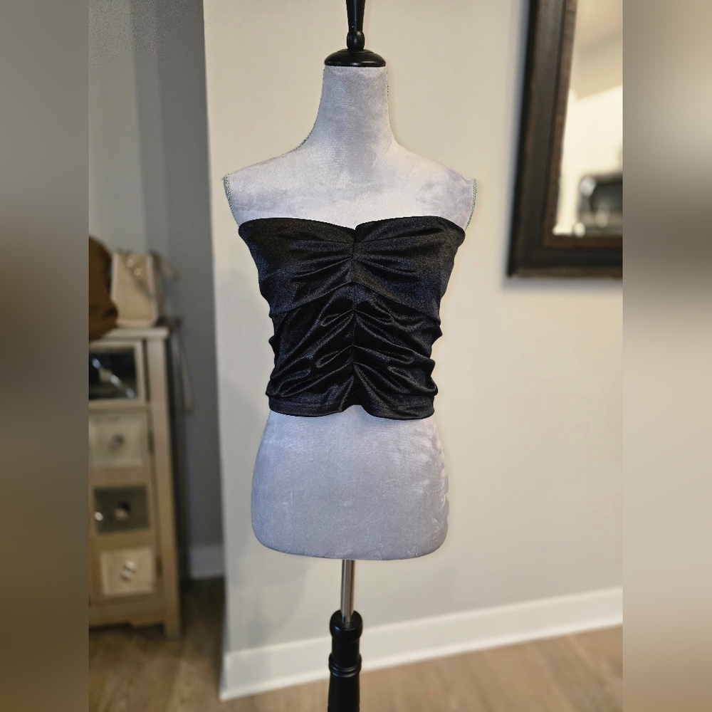 Off Shoulder Ruched Satin Top - Picture 4 of 6